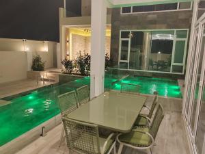 Green chalet