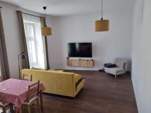 TBs apartment