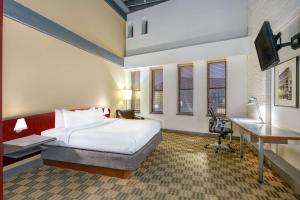 Deluxe Loft King Room room in Sonesta Columbus Downtown