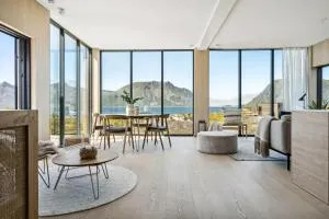 Designhytte med jacuzzi sentralt i Lofoten - Kleppstad