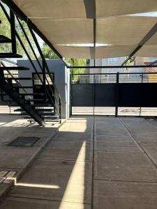 The south face house 2Pax - By Inside