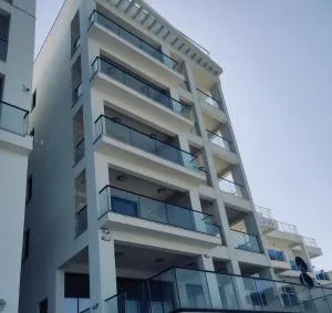 Sunny Coast - Bijela Glavica