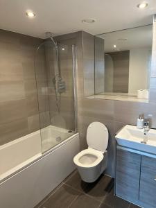 Self check in 2 bedroom apartment