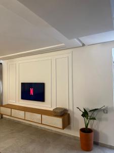 Studio minimaliste marbella beach