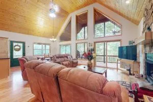 Talking River Chalet - Pinelog