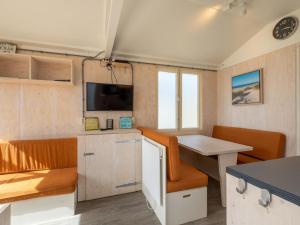 Holiday Home in Dishoek by the Beach