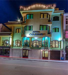 Hotel Cosmos