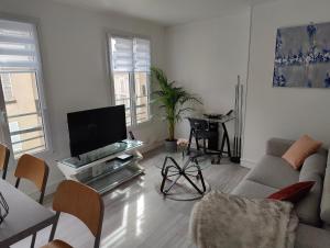 Appartements Lady Versailles - F2 proche Chateau et gare : photos des chambres