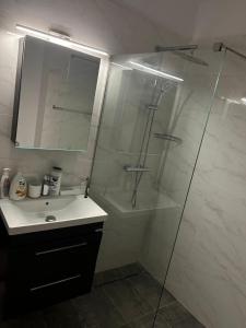 Cozy Apartment 130E by Plaza