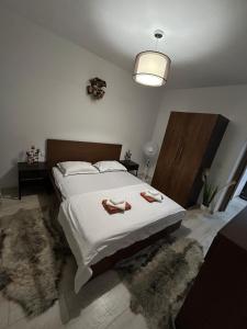 Cozy Apartment 130E by Plaza