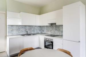 Le Arcate Sea La Vie by Feeling Italy