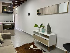 apartamento duplex con balcon y vista a la represa