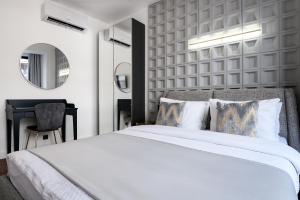 URBAN DOWNTOWN luxury rooms and suites