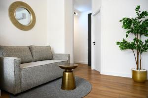 URBAN DOWNTOWN luxury rooms and suites