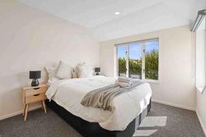 A Great Location 4 bedrooms, quiet and comfort!