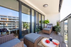 Boho - Apartament nad morzem w Kołobrzegu Kasprowicza 20c Parking, Basen, Siłownia, Bawialnia w CENIE