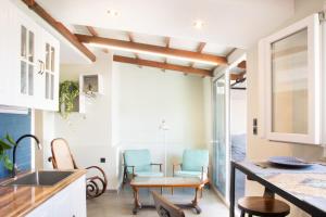 NEW! Unbelievable Acropolis View Jacuzzi flat!