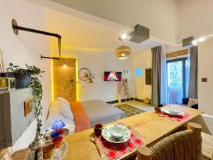 casa carla , downtown oasis