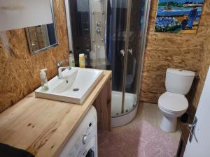 Tentes de luxe Yourte et Chalet avec piscine : photos des chambres