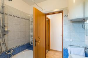 Apartments with WiFi Vrsar, Porec - 17473