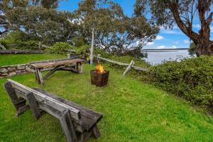 Jetty View - Rosella Cabin