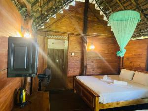 LakeSide Cabana Tissamaharama