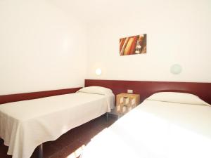 Casa amplia con jardín a 100m de la playa de La Farella, cerca del puerto de Llançà - ES-228-168