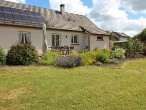 Gîte familial et chaleureux avec jardin clos, garage, et proche de Blois, animaux bienvenus - FR-1-491-446 - Orchaise