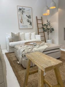 투클리 HOME ByCoastalRoad 싱글룸 스위트룸