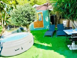 Tiny house deluxe para escapada con Jacuzzi - Los Palacios