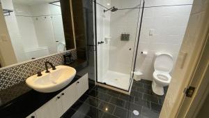 Chic 1-bedroom Apartment in Melbourne CBD