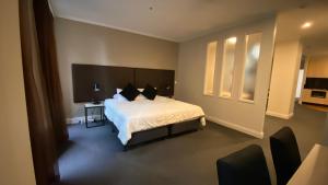 Chic 1-bedroom Apartment in Melbourne CBD