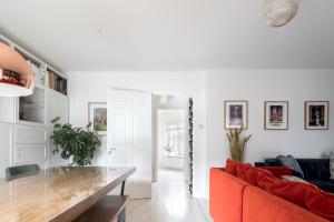 Welcoming 4BD House with Garden in Dublin