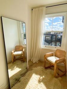 Sleek Scandi-Inspired 2BD Flat Fulham