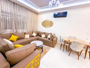 Elite Holiday Home - Luxury & Centric Flat