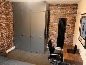 Spacious 1BD Flat - 4 mins to Regents Canal!