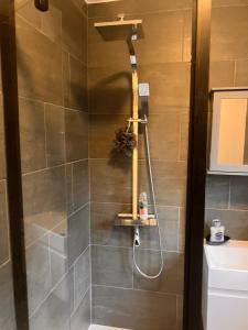 Spacious 1BD Flat - 4 mins to Regents Canal!