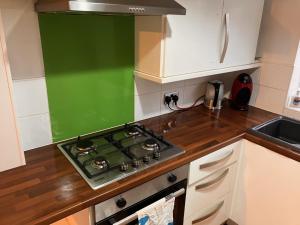 Spacious 1BD Flat - 4 mins to Regents Canal!