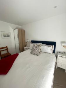 Beautifully Refurbished 2BD Flat- Clapham