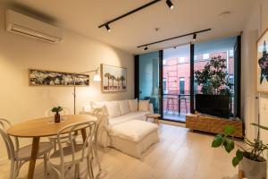 Trendy 1 Bedroom Apartment in the Heart of Collingwood