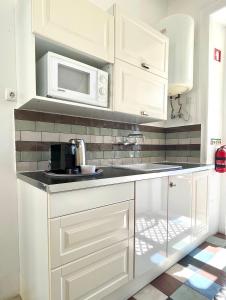 Central Hidden Gem Rustic Modern 2 Bedroom Flat