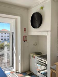 Central Hidden Gem Rustic Modern 2 Bedroom Flat