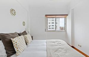 Spacious 3 Bedroom Apartment in Lisbon