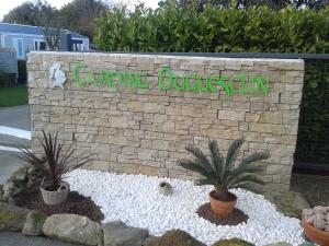 Campings Camping Duguesclin : photos des chambres