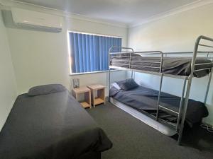 Beachview Apartment 1 - Bring your own linen