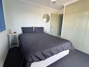 Beachview Apartment 1 - Bring your own linen