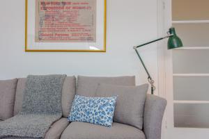 Contemporary 2 Bedroom Flat in Bayswater