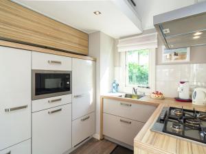 Modern Holiday Home in Kattendijke with a Garden