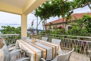 Residence G Holiday Home