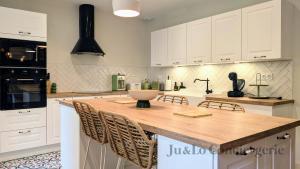 Villas Villa Nature Salle de Sport Jacuzzi : photos des chambres